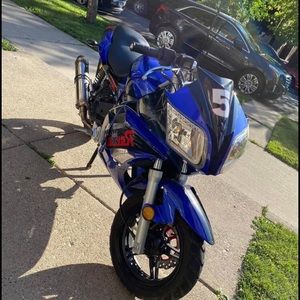 Meet your Posher, Robert